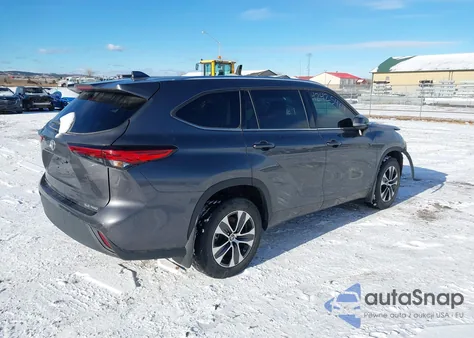 2021 Toyota Highlander Xle из США, поврежденный, VIN 5TDHZRBH8MS556446